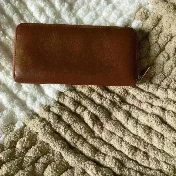 Michael kors brown leather clutch zipper wallet - Picture 3 of 7